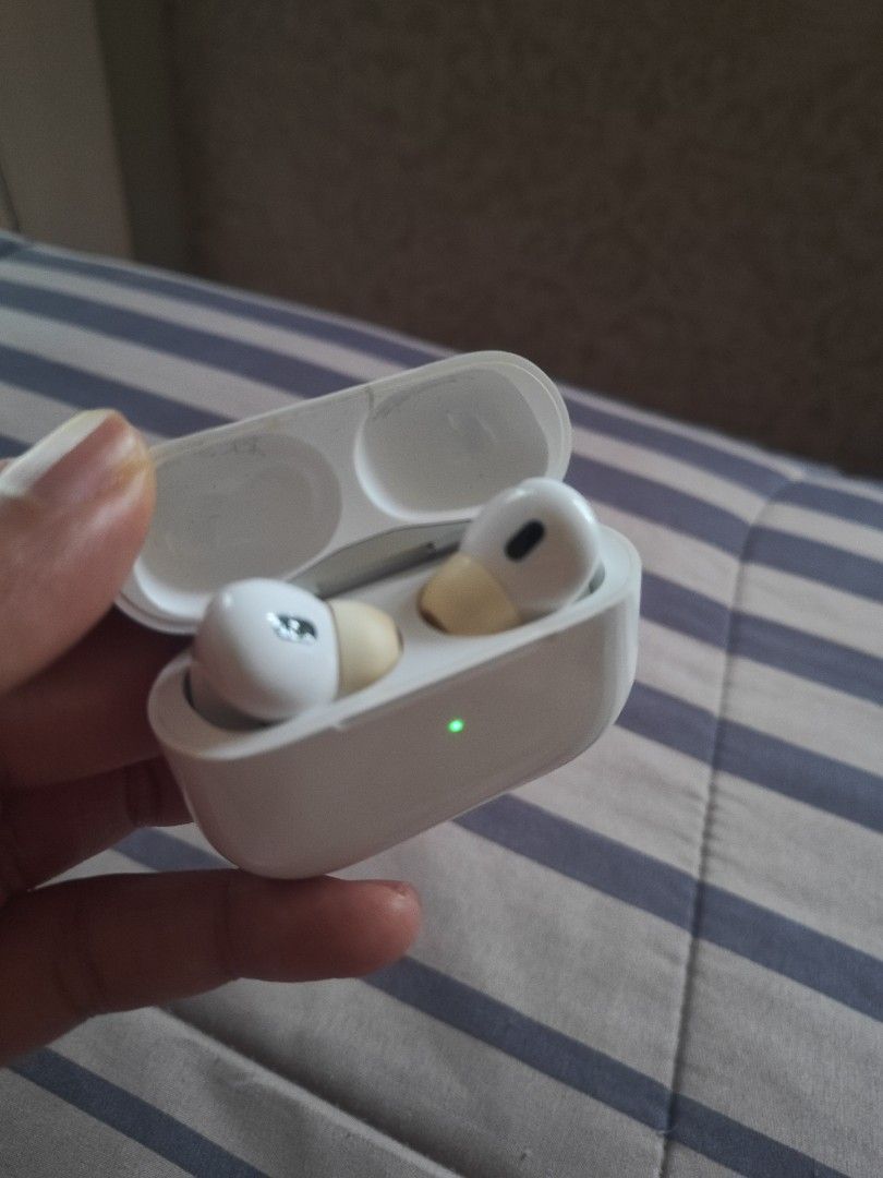 Apple AirPods Pro 2502035258226124801