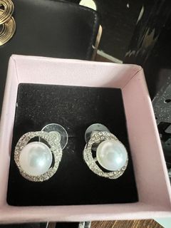 (Category: ) located in . Submitted by sellsdeals (Listing ID 1447576788, Image 1). Description: .