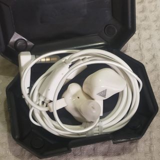(Category: ) located in . Submitted by audioaddict0517 (Listing ID 1447486142, Image 1). Description: .