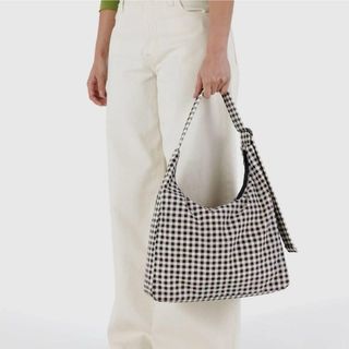 (Category: ) located in . Submitted by nomoneyforclothes (Listing ID 1447501038, Image 1). Description: .