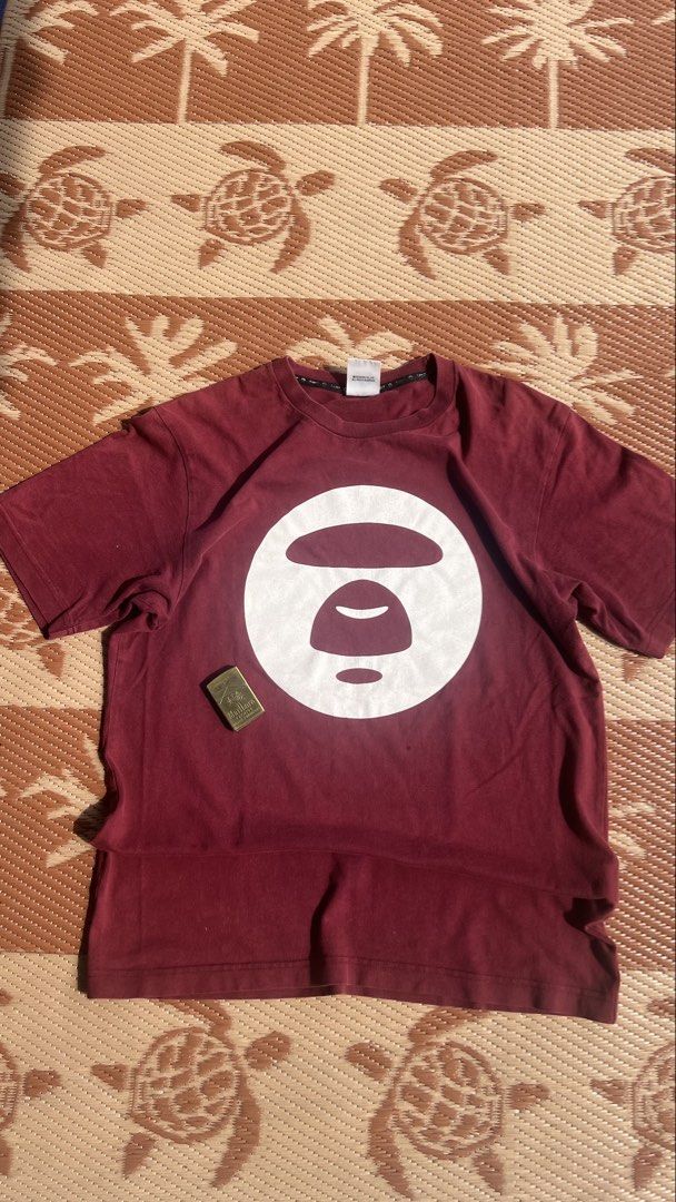 Basic Aape tee (Category: Activewear) located in Kuala Lumpur. Submitted by ridzqe1 (Listing ID 1447494708, Image 1). Description: 20.5x26.5 Has minor cracking on print Condition 8/10.