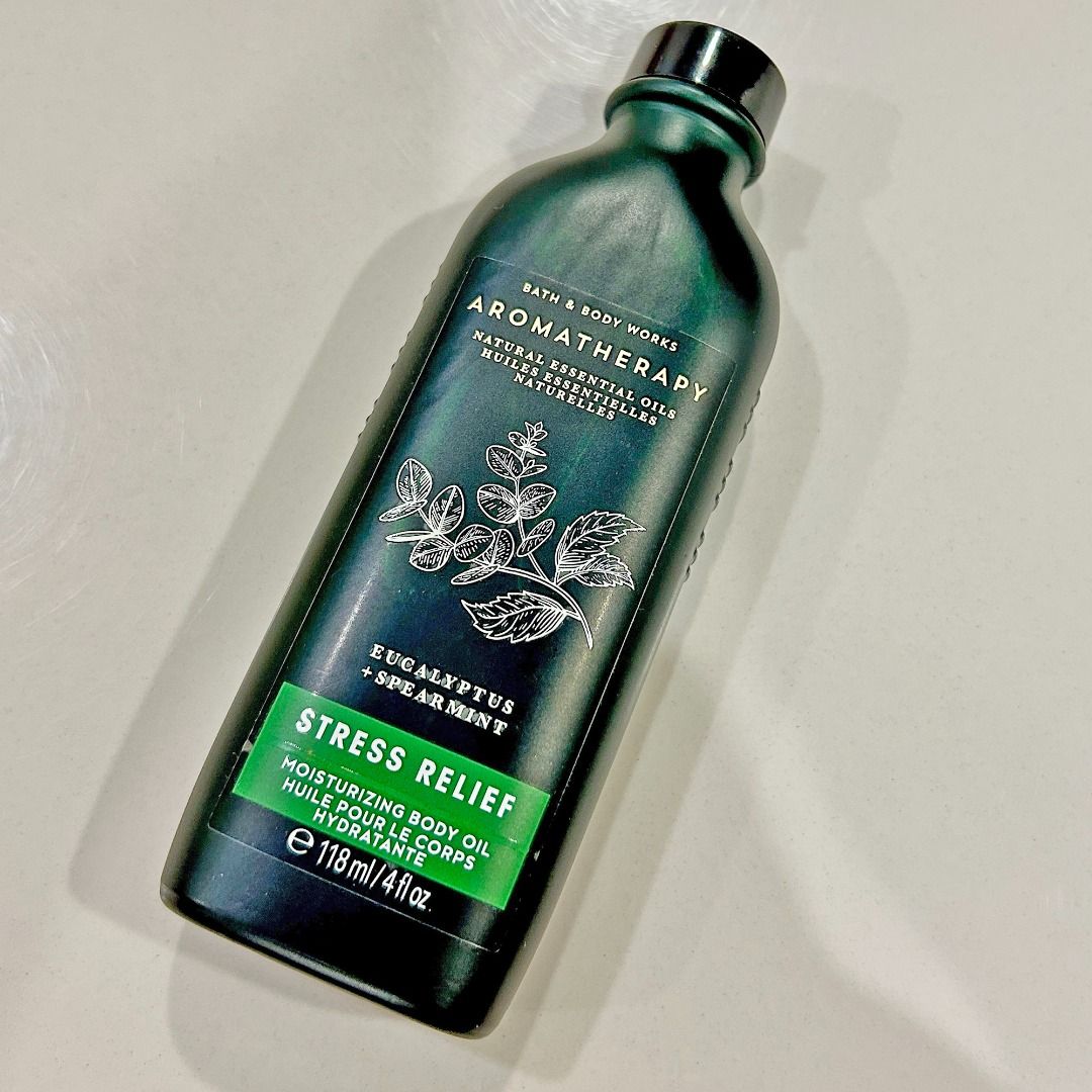 BATH & BODY WORKS Natural Essential Moisturizing Body Oil - Eucalyptus + Spearmint (Category: Body Care) located in Georgetown. Submitted by infoquard60243 (Listing ID 1447572986, Image 1). Description: This lightweight body oil, made with argan oil and shea butter, locks in moisture all day and night for 24 hours of nourished skin..