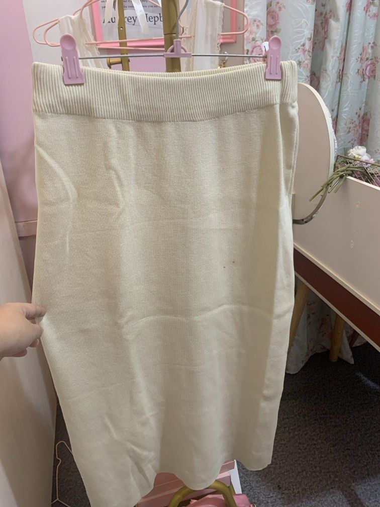 BKK knitted long skirt beige (Category: Skirts) located in Bocaue. Submitted by gaille29 (Listing ID 1447582888, Image 1). Description: .