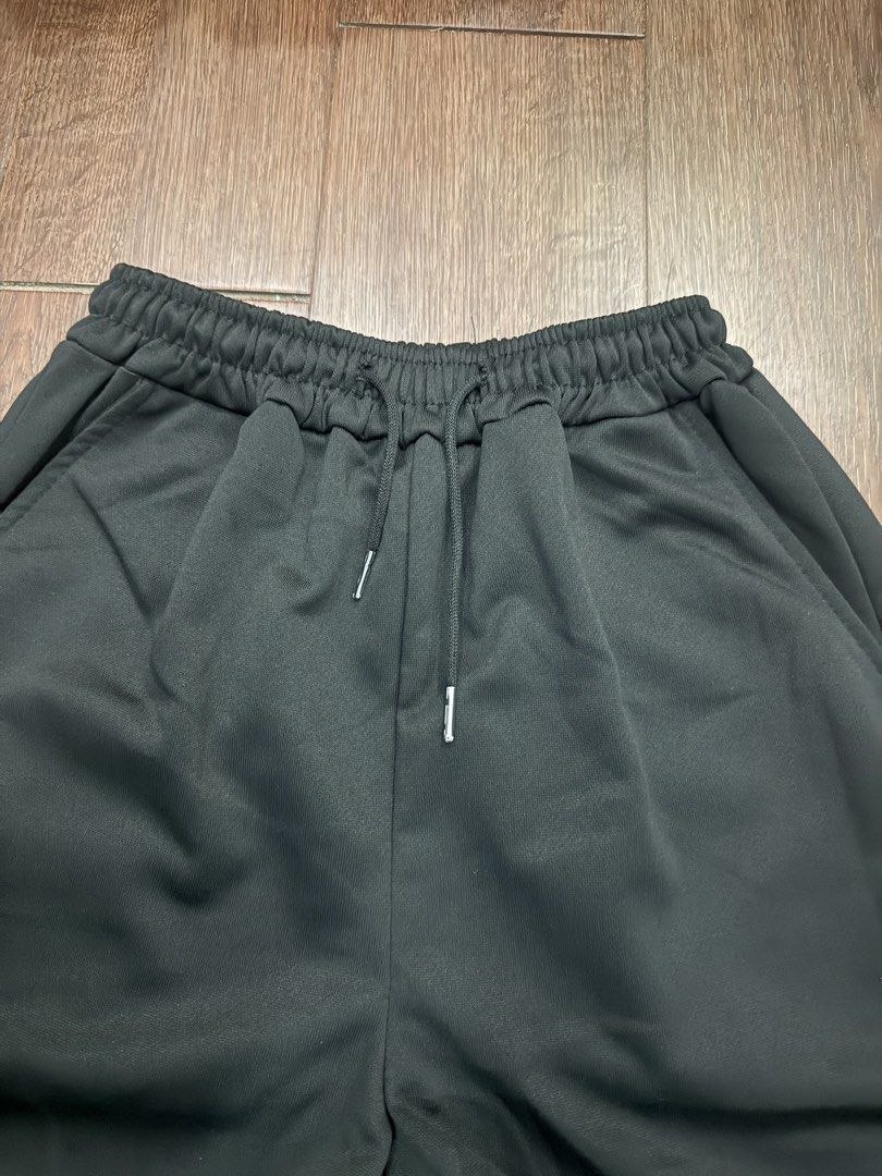 Black Jogger Pants w free shipping (Category: Joggers) located in Batangas. Submitted by mistagwapo (Listing ID 1447557476, Image 2). Description: 🐺 FREE SHIPPING – Luzon Only 🐺 Tag: Achsawake - XL 🐺 Dimes (width x length): 22 x 36 (stretchable) 🐺 Color Rate: 10/10 🐺 Flaws: Flawless 🐺 Note: Actual color may vary slightly due to lighting. “This is only used twice.” .
