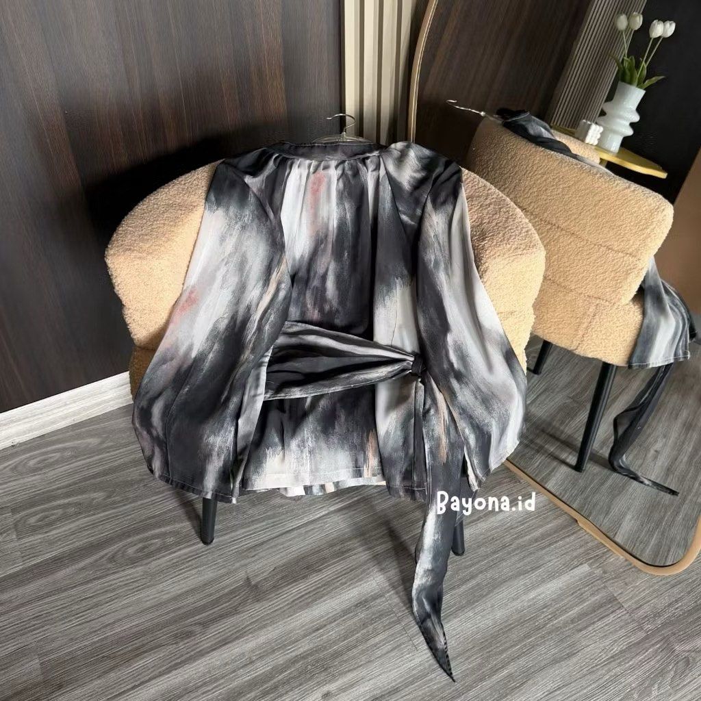Blouse wanita panjang, blouse hijab (Kategori: Atasan) berada di Surakarta. Dikirim oleh lemarie.kosan (ID iklan 1447555122, Gambar 2). Deskripsi: Klik link pada bagian opsi pengiriman.
