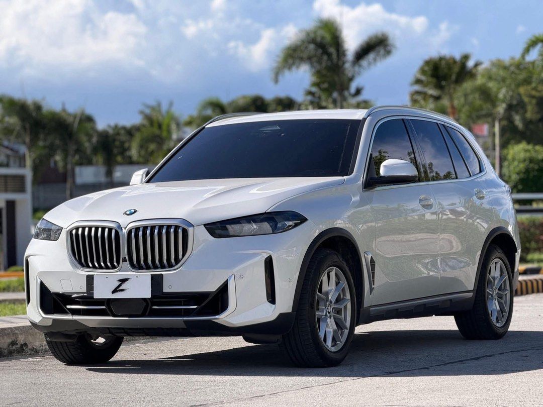 BMW X5 30d Auto (Category: Used Cars) located in Manila. Submitted by quality_cars (Listing ID 1447622545, Image 3). Description: Fresh In‼️ A luxury SUV with strong torque, excellent fuel economy, and long-range comfort—perfect for highway driving and daily use with premium feel 💯 For Sale | Trade-In | Financing Accepted 2024 BMW X5 30d 💫 Automatic Transmission Mileage: 5k+ Original Mileage Ending Plate: Wednesday Coding Color: Mineral White M