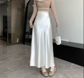 (Category: ) located in . Submitted by chic_runway (Listing ID 1447575315, Image 1). Description: .