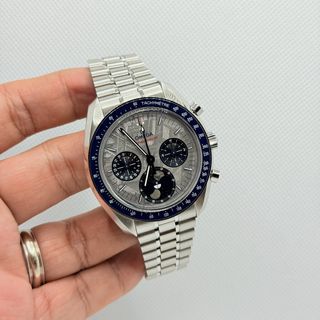 Omega Collection item 1