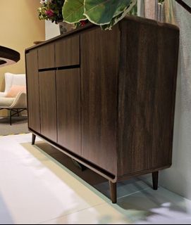 (Category: ) located in . Submitted by furnishstudio (Listing ID 1447581228, Image 1). Description: .