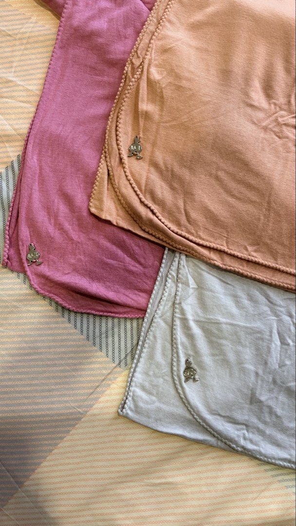[Bundle] Duck Jersey Shawl - Pink, Burnt Orange , Grey (Category: Hijabs) located in Kuala Lumpur. Submitted by zyann1988 (Listing ID 1447542226, Image 1). Description: - Bundle of 3 dUCk Jersey Shawls in Pink, Burnt Orange and Light Grey. - Selling as a bundle only. - No purple box included. Shawls only, as shown in the photos. - Well used but in good condition. - No major defects. - Selling because I’ve moved on to wearing different shawl mater