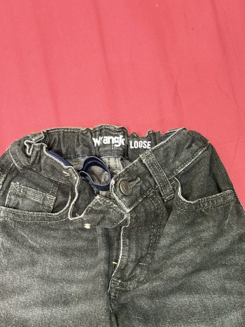Branded Boys’ Jeans & Shorts (Category: Babies & Kids Fashion) located in Manila. Submitted by tinywhinypreloved (Listing ID 1447533694, Image 3). Description: - dark wash Gap Kids denim shorts, and dark grey Wrangler loose fit jeans. - All items are comfortable and durable for everyday wear. - Ideal for a growing child's wardrobe. - Check photos for individual item details..