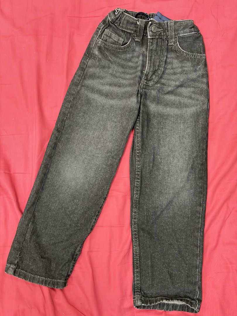 Branded Boys’ Jeans & Shorts (Category: Babies & Kids Fashion) located in Manila. Submitted by tinywhinypreloved (Listing ID 1447533694, Image 2). Description: - dark wash Gap Kids denim shorts, and dark grey Wrangler loose fit jeans. - All items are comfortable and durable for everyday wear. - Ideal for a growing child's wardrobe. - Check photos for individual item details..