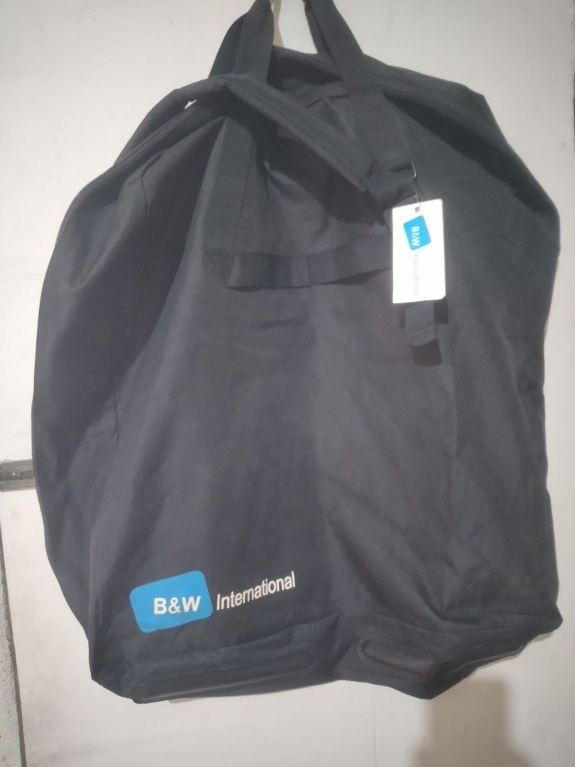 Brompton B&W International 96007/N Foldon Bag (Category: Bicycles) located in Pasig City. Submitted by aecollection03 (Listing ID 1447544567, Image 2). Description: -Unused with tag -Well kept -Black - Designed specifically For Brompton folding bikes and similar folding bikes - Brand: B&W International - Color: Black - Type: Foldon Bag - Features: Handles, adjustable shoulder strap, protective bottom pads - Ideal for: Travel, storage - Special Fe