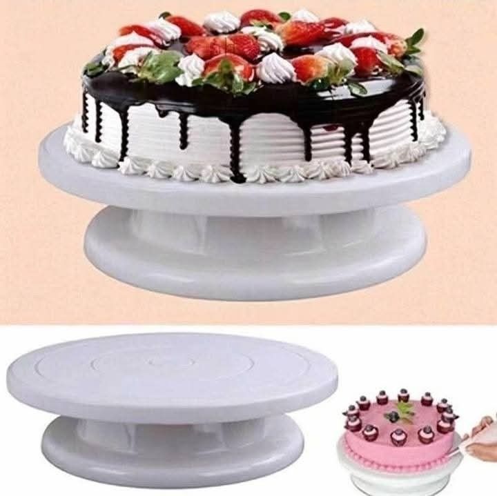 Cake turntable / Cake stand 28cm (Category: Bakeware) located in Manila. Submitted by yzcartph (Listing ID 1447543298, Image 2). Description: .