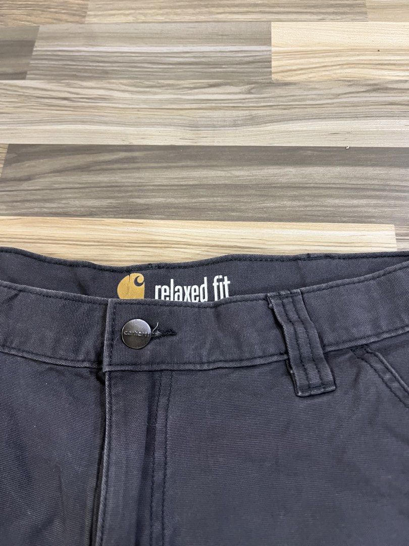 Carhartt multi pocket shorts (Category: Shorts) located in Iba. Submitted by saploot (Listing ID 1447622756, Image 3). Description: Excellent condition No issue 33-34 waistline 20 length .