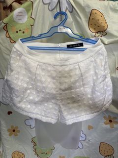 (Category: ) located in . Submitted by cathsclothing (Listing ID 1447502946, Image 1). Description: .