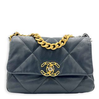 (Category: ) located in . Submitted by carousellluxury (Listing ID 1447537743, Image 1). Description: .
