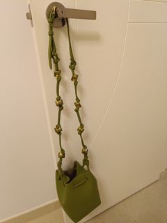 （分類：）位於 。 由 et_2014 提交（商品編號 1447608058，圖片 1）。簡介： 。