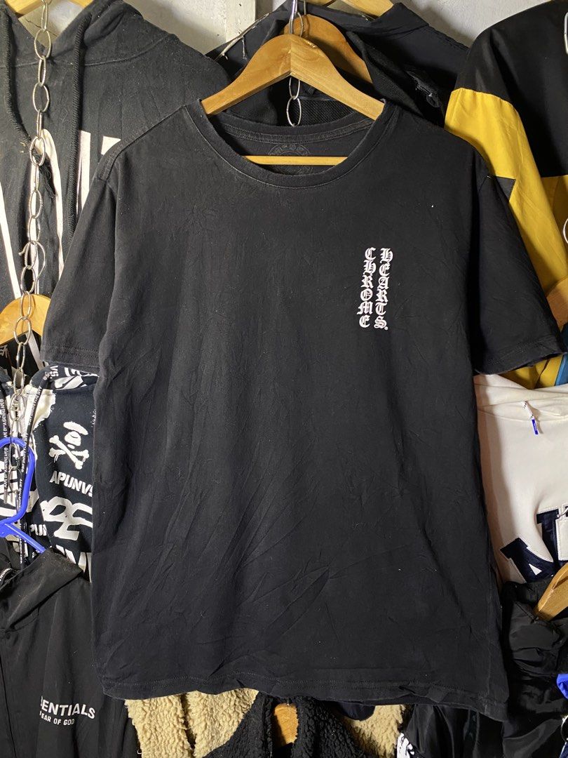Chromehearts tokyo exclusive shirt (Category: Tshirts & Polo Shirts ) located in Manila. Submitted by ercmrsmam (Listing ID 1447636662, Image 2). Description: Chromehearts tokyo limited shirt W21.5 L27 Color may vary due to lighting Need wash Dm if interested 📩 will be posted on my carousell acc⬇️ Check out ercmrsmam listings on #Carousell: https://carousell.app.link/mu0SnqUHP3b 📍baclaran paranaque metro manila 🛵jnt/lalamove courier 💵 mop: gc