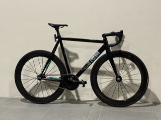 (Category: ) located in . Submitted by spoodermanbikes (Listing ID 1447628764, Image 1). Description: .