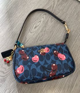 (Category: ) located in . Submitted by diya.pstore (Listing ID 1447552030, Image 1). Description: .