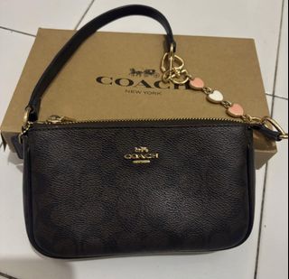 (Kategori: ) berada di . Dikirim oleh 251_pupieee (ID iklan 1447474271, Gambar 1). Deskripsi: .