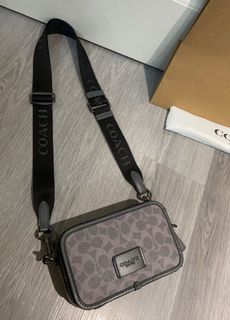 （分類：）位於 。 由 bellezza. 提交（商品編號 1447527333，圖片 1）。簡介： 。