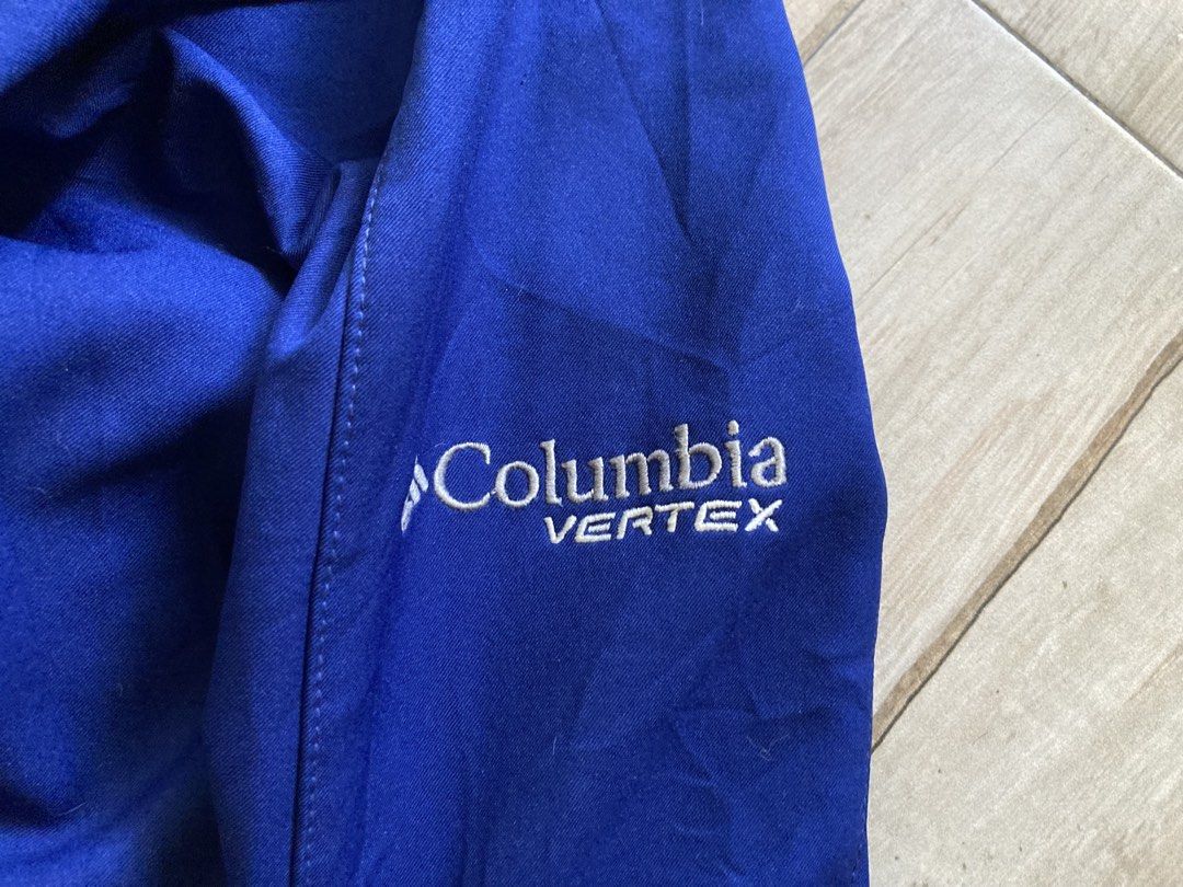 Columbia Vertex Soft-Shell Jacket (Category: Hiking & Camping) located in Manila. Submitted by lance_ami (Listing ID 1447583366, Image 3). Description: Columbia Vertex Soft-Shell Jacket Width: 21 in Length: 27 in Feature: Zipped vent holes on armpits. Condition: Easily washable stains. Repairable hole on right pocket. Still very usable for hiking. Price is negotiable..