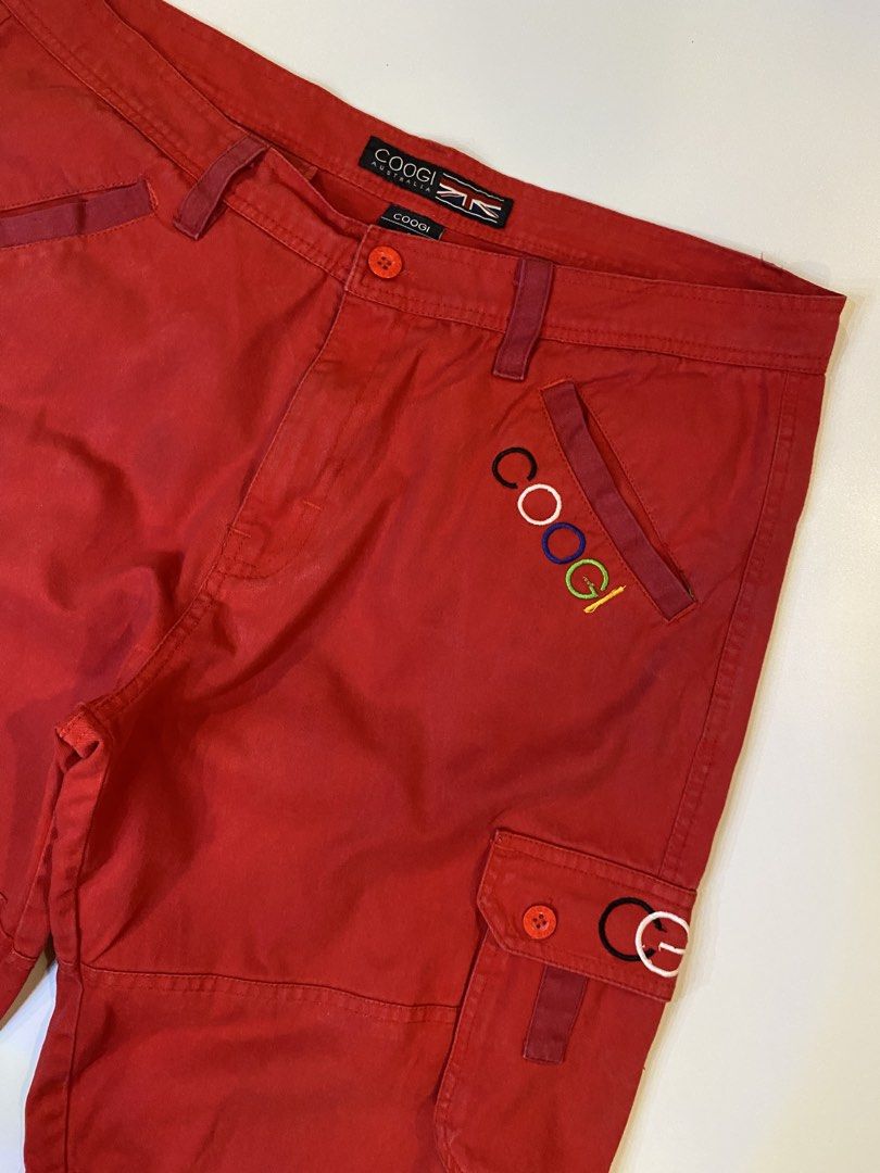COOGI cargo short (Category: Shorts) located in Iloilo. Submitted by joren_ian (Listing ID 1447542526, Image 2). Description: Vintage Coogi cargo Shorts Size:36 Dimes (Length×Waist):23x36 ₱1000 Condition:like new Issue:none.