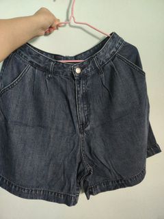 (Category: ) located in . Submitted by floral_love (Listing ID 1447500157, Image 1). Description: .