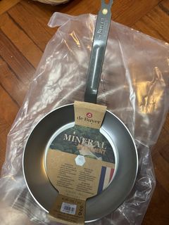 （分類：）位於 。 由 HongKong2000 提交（商品編號 1447545603，圖片 1）。簡介： 。