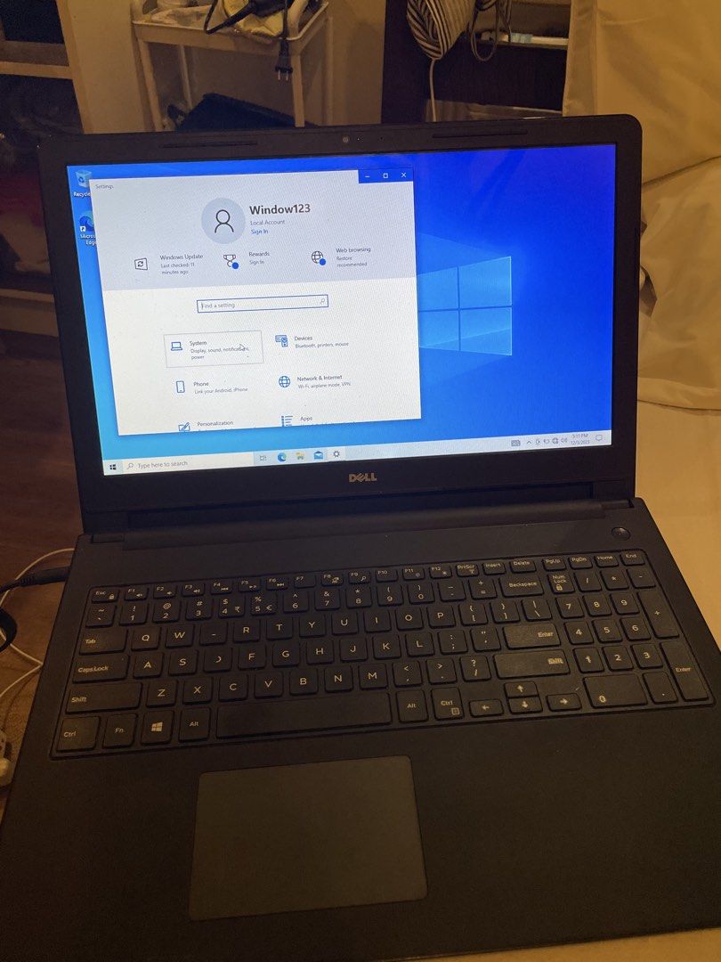 Dell Inspiron 15-3552 Laptop (Category: Laptops & Notebooks) located in Paranaque City. Submitted by TrendyBoutique.ph (Listing ID 1447619784, Image 3). Description: - Dell Inspiron 15-3552 Laptop - Intel Pentium Processor - 4GB RAM - Windows 10 Operating System - Ideal for everyday tasks and browsing - Clear screen and functional keyboard - Charger included - AS IS WHERE IS - Theres a beeping sound when opening but nawawala not sure why either c