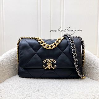 (Category: ) located in . Submitted by brands_lover (Listing ID 1444679658, Image 1). Description: .