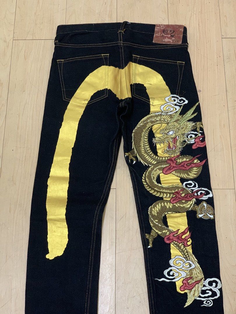 EVISU GOLD EMBROIDERED DRAGON PANTS (Category: Jeans) located in Manila. Submitted by scarlett_hope (Listing ID 1447662114, Image 2). Description: SIZE: 30 LENGTH: 40 .
