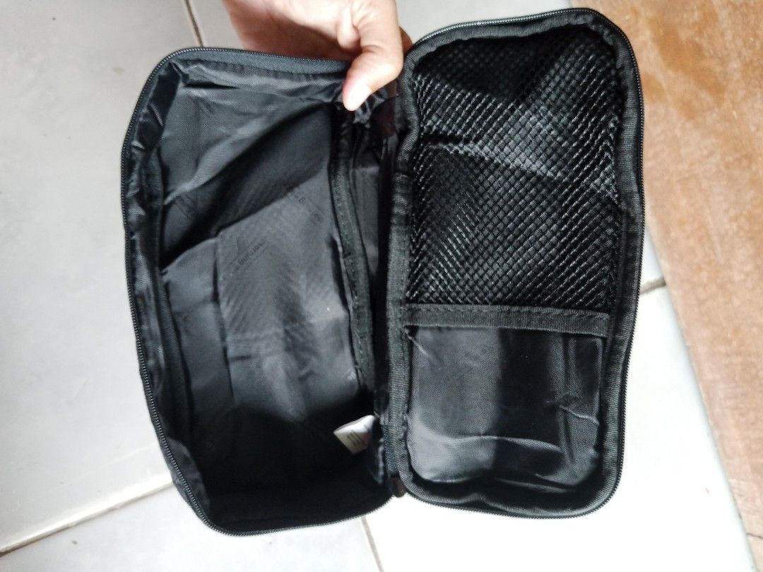 Fouch brand morning glory (Kategori: Tas & Dompet Wanita) berada di Palembang. Dikirim oleh ita8282 (ID iklan 1447551746, Gambar 2). Deskripsi: mulus canvas bersih siap pakai tf manual.
