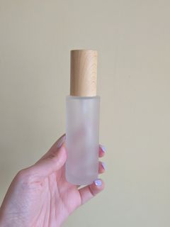 (Category: ) located in . Submitted by shoptansisters (Listing ID 1447637210, Image 1). Description: .