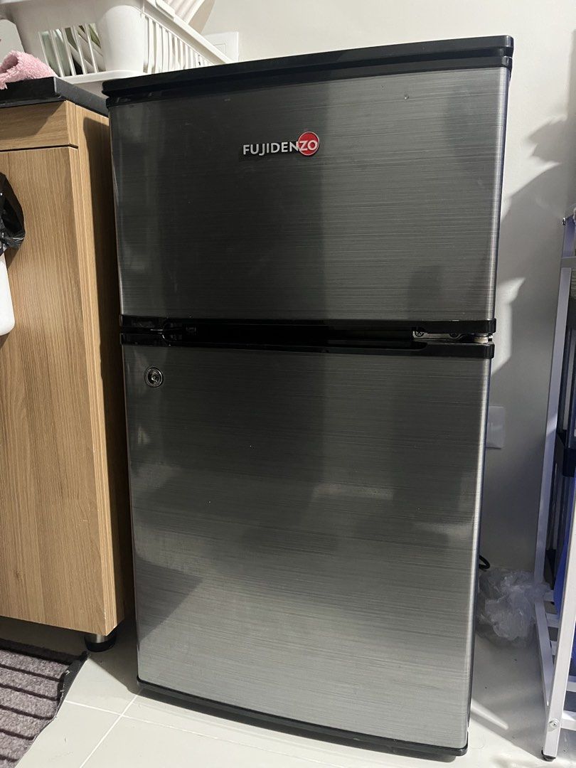 Fujidenzo Mini Refrigerator (Category: Refrigerators and Freezers) located in Manila. Submitted by noblewolf-df4822 (Listing ID 1447577577, Image 2). Description: SELLING THIS Fujidenzo 3.5 cu. ft. Two Door Personal Refrigerator RBT-35 SL SRP: 10k Selling for 6k slightly nego Bought last year June 2025 RFS: will upgrade Location: Ridgewood, Taguig pick up/SF c/o buyer available for pick up next week Sunday.