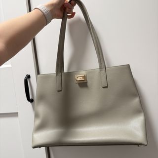 （分類：）位於 。 由 kt_decluttering 提交（商品編號 1447624016，圖片 1）。簡介： 。