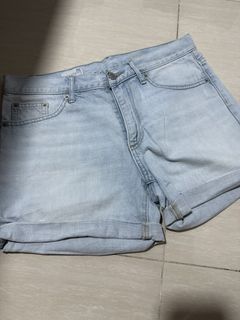 (Category: ) located in . Submitted by goodbargains (Listing ID 1447622459, Image 1). Description: .