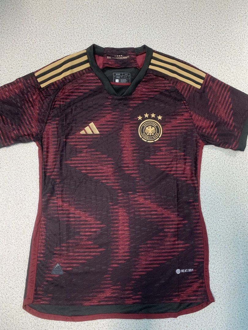 Germany away (Category: Activewear) located in Kulim. Submitted by dundeethirft (Listing ID 1447530198, Image 1). Description: PLAYER ISSUE.