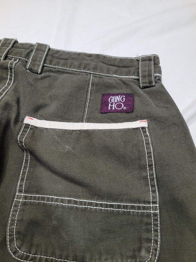 Gung ho X Global Work Baker Pants (Category: Chinos) located in Bulacan. Submitted by oldfold (Listing ID 1447666777, Image 1). Description: Good condition. Issue scratch. See last pic for details. Waist: 31 Length: 40 Hem: 8.5.