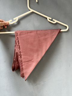 (Kategori: ) berada di . Dikirim oleh qoninitadi (ID iklan 1446923000, Gambar 1). Deskripsi: .