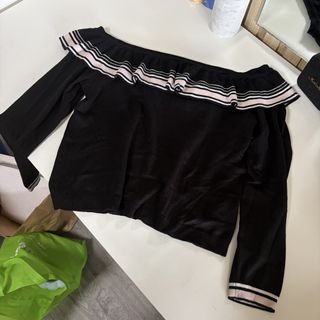 (Category: ) located in . Submitted by closetdropsbgo (Listing ID 1447551883, Image 1). Description: .