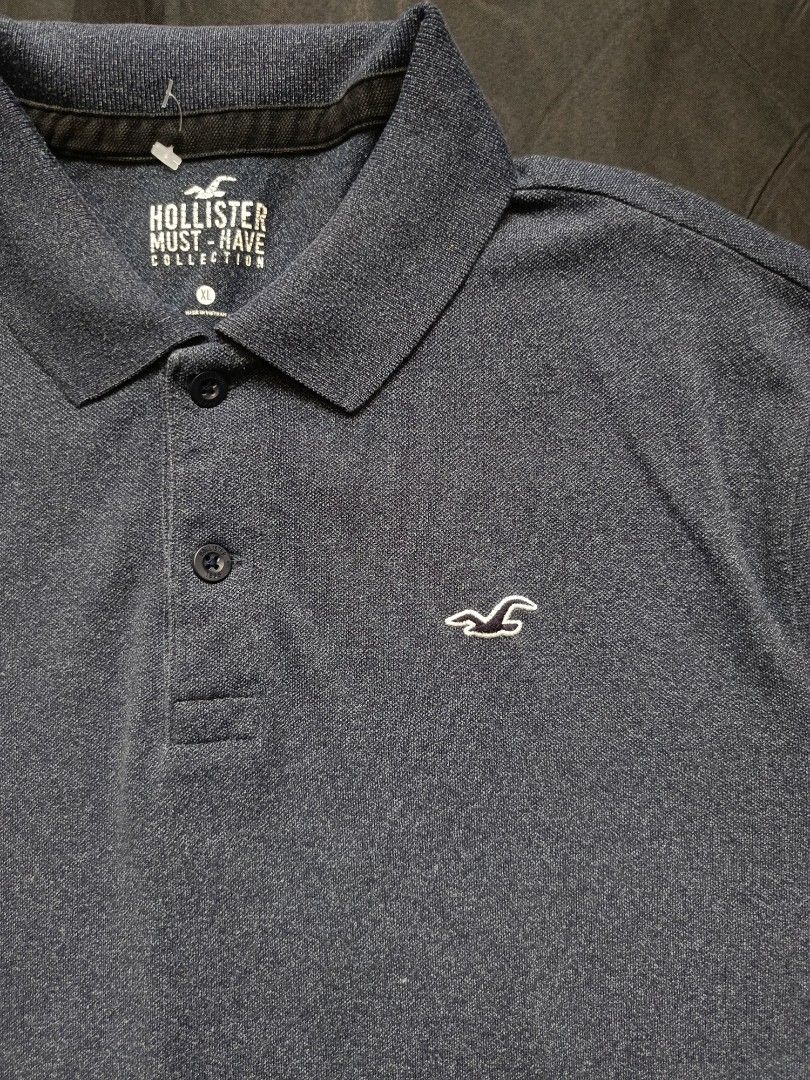 HOLLISTER POLO SHIRT (Category: Tshirts & Polo Shirts ) located in Manila. Submitted by stateviolence (Listing ID 1447574944, Image 2). Description: L: 30 W: 23 📥.