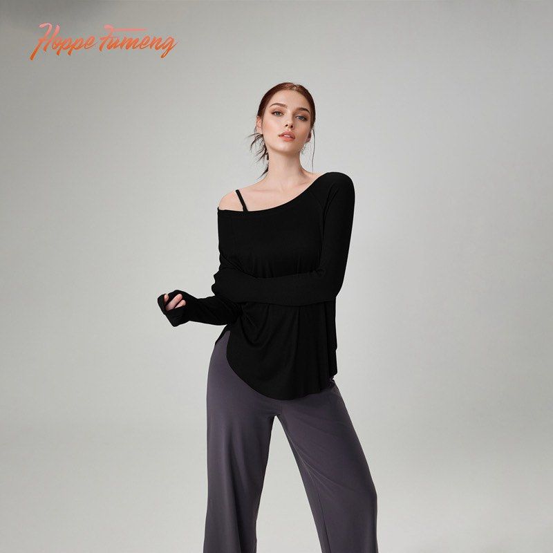 Hoppe Fumeng Yoga Top (Category: Activewear) located in Muntinlupa City. Submitted by edl22 (Listing ID 1447596780, Image 2). Description: Got this for 400 pesos Perfect for yoga/pilates Unused, washed item S/M sizing #yoga #pilates #gym .