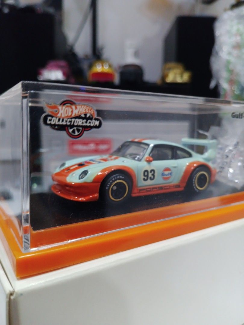 Hot Wheels Collectors Gulf-Porsche 911 (Category: Toys & Games) located in Shah Alam. Submitted by boristhecat (Listing ID 1447537929, Image 1). Description: - Loose - Hot Wheels Collectors Edition - Porsche Gulf - collector edition item - Includes custom display case - Ideal for die-cast collectors - No serial number..