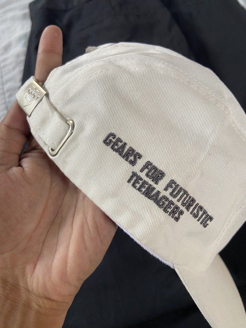 HUMAN MADE 5 PANEL CAPS (Category: Caps & Hats) located in Antipolo. Submitted by casmiro (Listing ID 1447615801, Image 3). Description: -BRANDNEW -EXCELLENT CONDI -NO ISSUE -OFF/LEGIT.