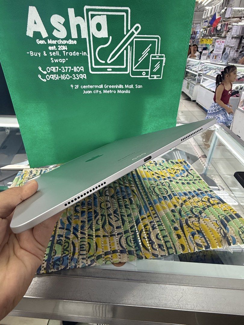 Ipad Pro M4 13inch 512g WIFI (Category: iPad) located in San Juan City. Submitted by asniebasher (Listing ID 1447504950, Image 2). Description: FOR SALE/SWAP (RFS: BUY&SELL) * iPad Pro 13inch * M4 chips * 512gig * Wifi only * 97 BH / 440 Cyle count * NO ISSUE * NO REPAIR / HIDDEN ISSUE * Complete w/box same serial F R E E B I E S. ✨ ~ clear case ~ screen protector MODE OF PAYMENT ✔️COD - additional shipping Fee (Check before payment) ✔️ Gcash ✔️ 
