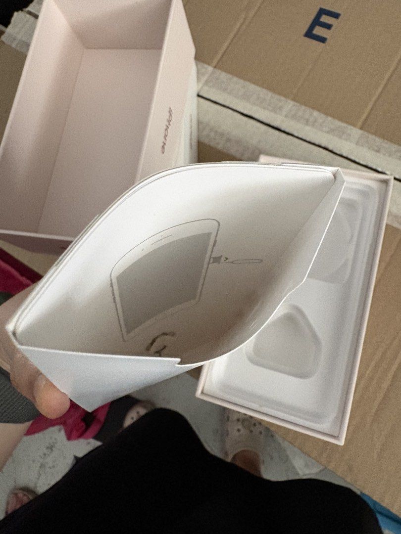 Iphone empty box (Category: Storage Boxes & Baskets) located in Singapore. Submitted by ducksnapz (Listing ID 1447549018, Image 3). Description: - Selling 2 iPhones: iPhone XR (Gold) & iPhone 8 Plus (Rose Gold) EMPTY BOX - Bundle purchase available for a great deal.