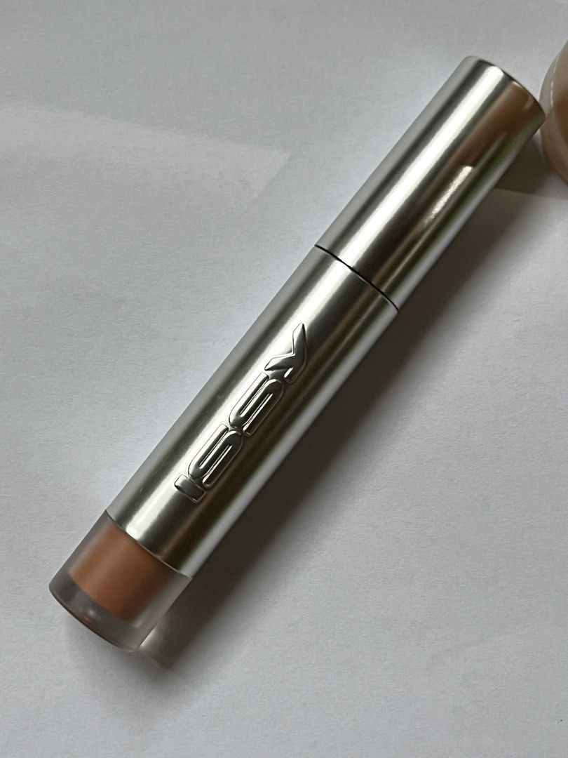 Issy Concealer In Deep Peach (Category: Makeup) located in Malabon City. Submitted by westerday (Listing ID 1447502851, Image 1). Description: -Used only 2x (few dabs for a try on) -too dark for me -almost new .